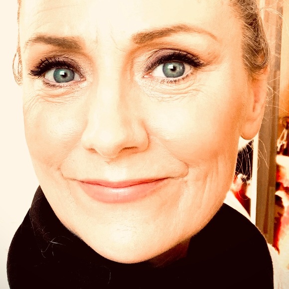 Meet your Posher, Heather - Picture 1 of 1